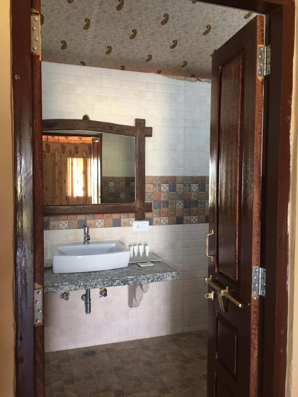 The Sariska Retreat Hotel Thana Ghazi Room photo